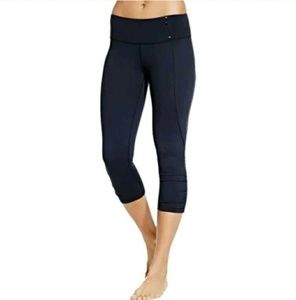 CALIA essential tight fit capri
